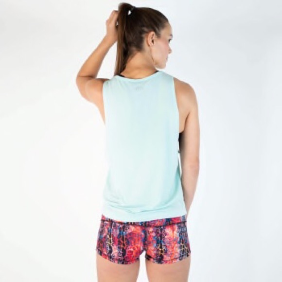 Fleo Heat Up Muscle Tank ‘Flume’- NWT - Picture 3 of 5